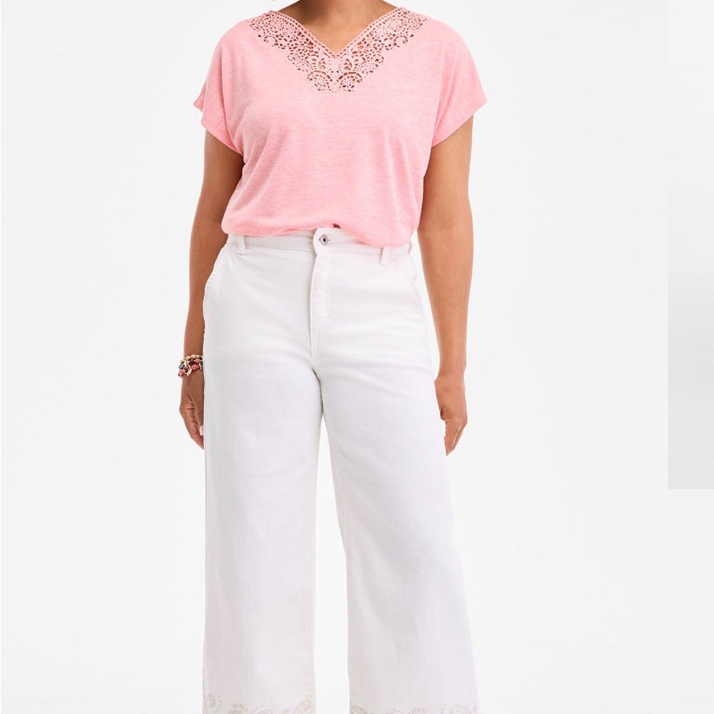 Petite Embroidered Cropped Wide-Leg Jeans, high waisted